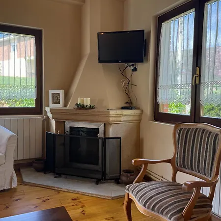 Casa De Robles Cantabria, En El Corazon De Valles Pasiegos Διαμέρισμα *