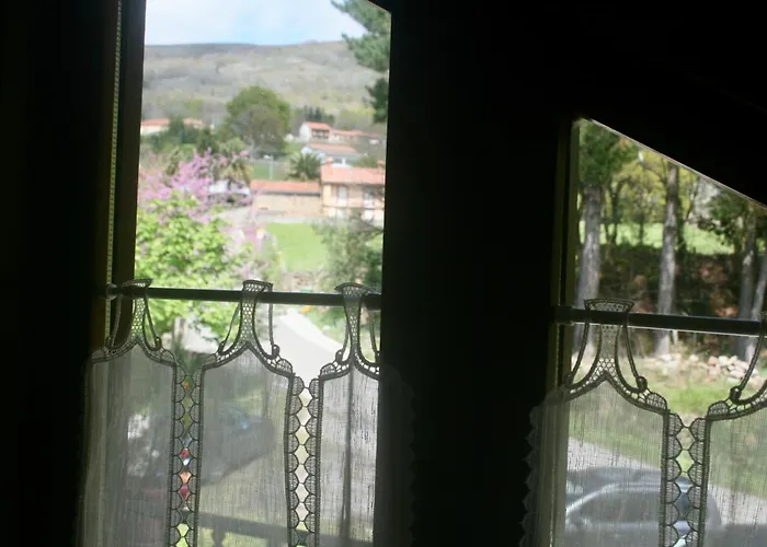 Casa De Robles Cantabria, En El Corazon De Valles Pasiegos