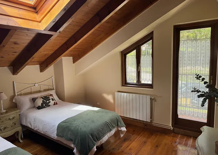 Apartament Casa De Robles Cantabria, En El Corazon De Valles Pasiegos *