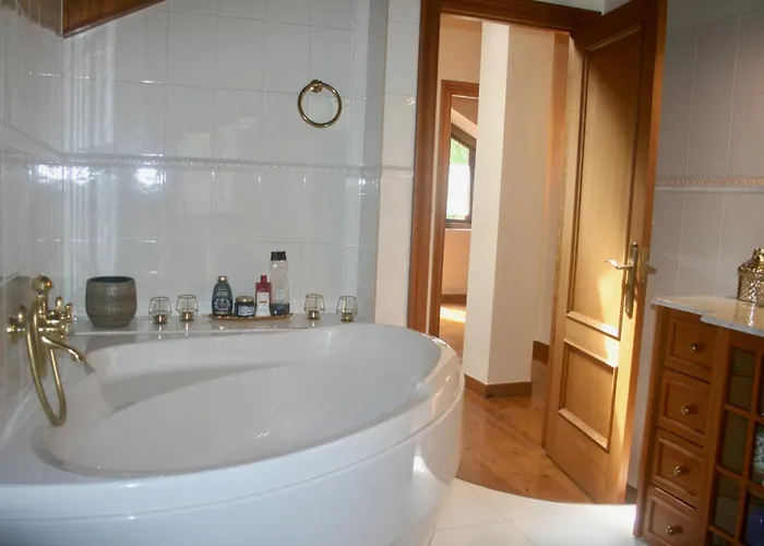 Apartament Casa De Robles Cantabria, En El Corazon De Valles Pasiegos