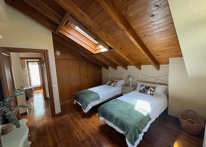 Apartament Casa De Robles Cantabria, En El Corazon De Valles Pasiegos