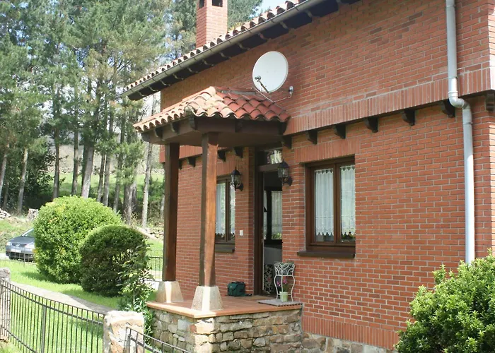 Apartament Casa De Robles Cantabria, En El Corazon De Valles Pasiegos