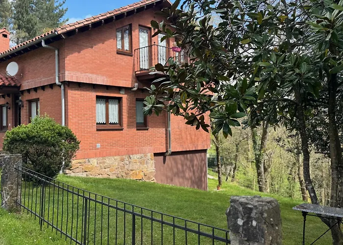 Casa De Robles Cantabria, En El Corazon De Valles Pasiegos *