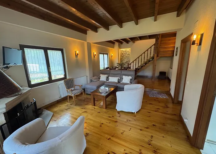 Apartament Casa De Robles Cantabria, En El Corazon De Valles Pasiegos *